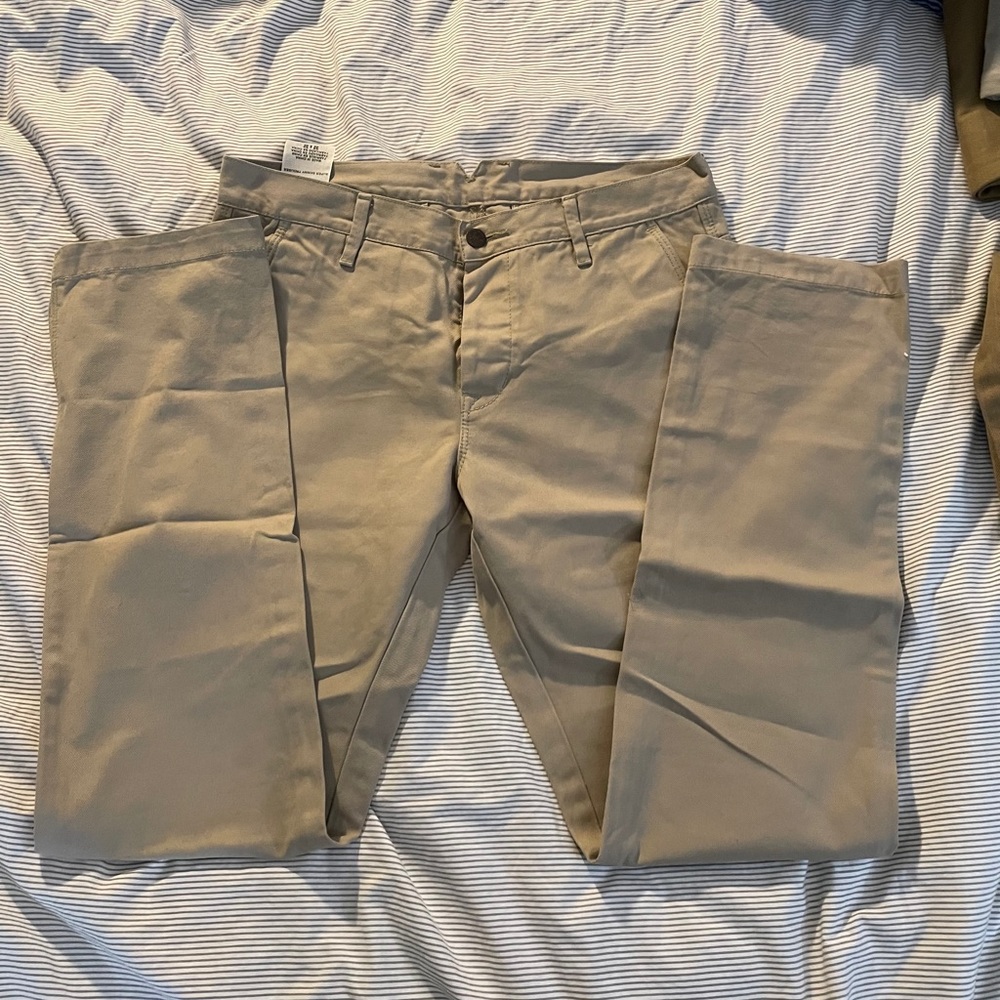 Levi’s chino
